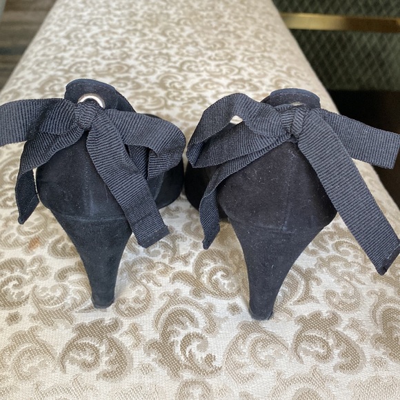 GEOX black suede 3 in heels. Leather sole. - Picture 4 of 6